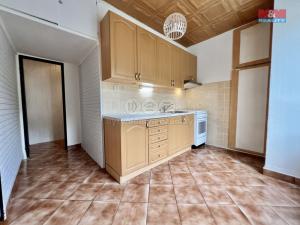 Prodej bytu 3+1, Adamov, Komenského, 63 m2
