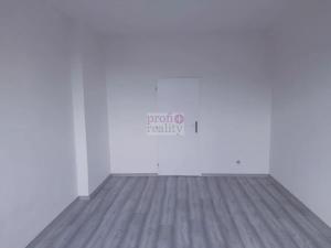 Pronájem bytu 2+1, Český Těšín, Dukelská, 61 m2