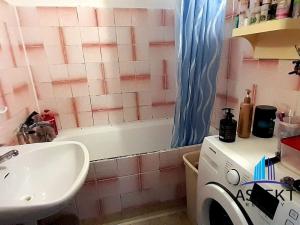 Prodej bytu 3+1, Praha - Modřany, Levského, 73 m2