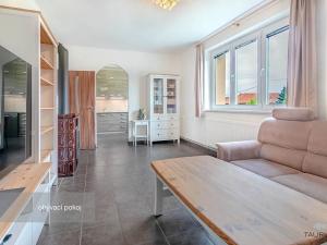 Prodej bytu 3+1, Vochov, 83 m2