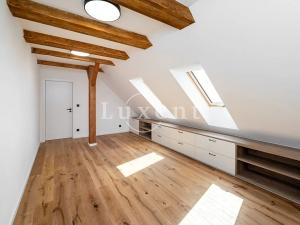 Prodej rodinného domu, Malšín, 320 m2