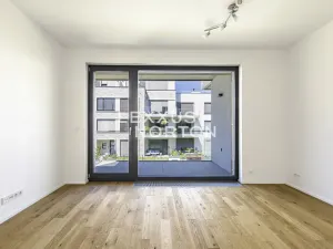 Pronájem bytu 2+kk, Praha - Holešovice, U průhonu, 48 m2