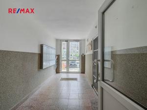 Prodej bytu 3+1, Praha - Stodůlky, Bellušova, 71 m2