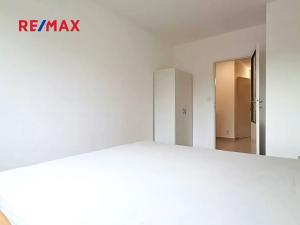 Pronájem bytu 3+1, Praha - Košíře, Plzeňská, 76 m2