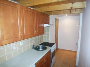Pronájem bytu 1+kk, Praha - Vysočany, Spojovací, 23 m2