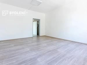 Pronájem kanceláře, Teplice, Tolstého, 2109 m2