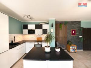 Prodej bytu 3+kk, Praha - Cholupice, Podchýšská, 70 m2