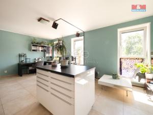 Prodej bytu 3+kk, Praha - Cholupice, Podchýšská, 70 m2