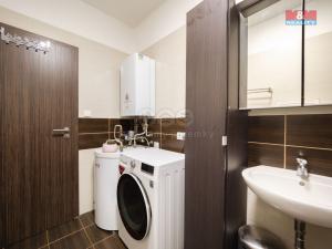 Prodej bytu 3+kk, Praha - Cholupice, Podchýšská, 70 m2