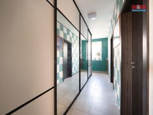 Prodej bytu 3+kk, Praha - Cholupice, Podchýšská, 70 m2