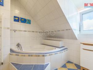 Prodej bytu 3+1, Cheb, Cechovní, 130 m2