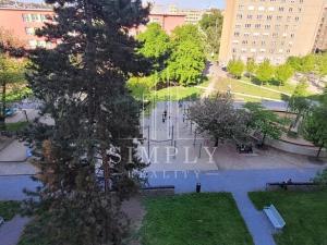 Pronájem bytu 2+kk, Praha - Libeň, náměstí Na Balabence, 50 m2