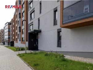 Prodej bytu 1+kk, Praha - Háje, Sochorcova, 31 m2