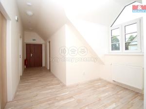 Pronájem bytu 1+kk, Hradec Králové - Kukleny, Honkova, 36 m2