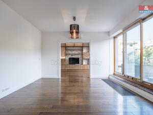 Prodej bytu 5+kk, Praha, Jeseniova, 176 m2