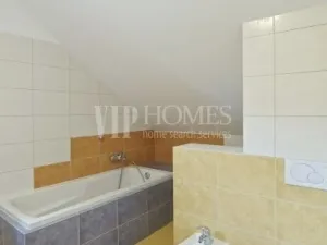 Pronájem vily, Praha - Nebušice, K Hlásku, 400 m2
