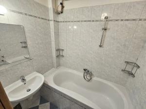 Pronájem bytu 2+kk, Praha - Vršovice, Krymská, 60 m2