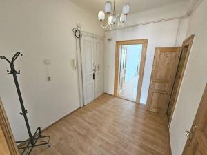 Pronájem bytu 2+kk, Praha - Vršovice, Krymská, 60 m2