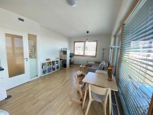 Pronájem bytu 2+kk, Praha - Malešice, Univerzitní, 50 m2