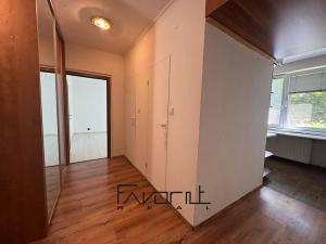 Prodej bytu 2+1, Ostrava, Břustkova, 62 m2