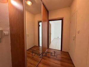 Prodej bytu 2+1, Ostrava, Břustkova, 62 m2