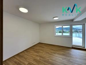 Prodej bytu 3+kk, Karlovy Vary, U Trati, 76 m2