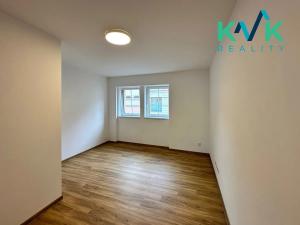 Prodej bytu 3+kk, Karlovy Vary, U Trati, 76 m2