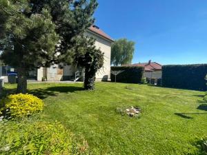 Prodej obchodního prostoru, Rudná, Masarykova, 498 m2