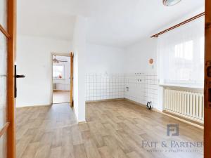 Prodej rodinného domu, Holýšov, 200 m2