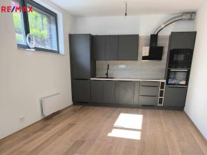 Pronájem bytu 2+kk, Praha - Jinonice, Vladimíra Kobranova, 57 m2