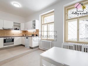Pronájem bytu 3+1, Praha - Staré Město, Michalská, 99 m2