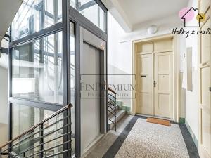 Pronájem bytu 3+1, Praha - Staré Město, Michalská, 99 m2
