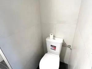 Pronájem bytu 1+kk, Praha - Vysočany, U vinných sklepů, 26 m2