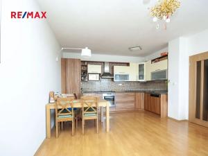 Pronájem bytu 2+kk, Praha - Strašnice, Michelangelova, 63 m2
