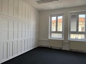 Pronájem kanceláře, Pardubice, Jana Palacha, 20 m2