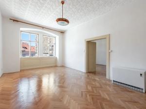 Pronájem bytu 2+1, Praha - Malá Strana, Mostecká, 68 m2