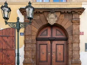 Pronájem bytu 2+1, Praha - Malá Strana, Mostecká, 68 m2