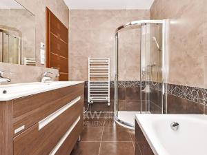 Pronájem bytu 4+kk, Praha - Vinohrady, U Havlíčkových sadů, 95 m2