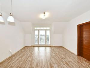 Pronájem bytu 4+kk, Praha - Vinohrady, U Havlíčkových sadů, 95 m2