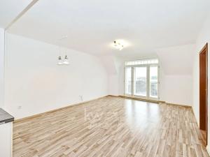 Pronájem bytu 4+kk, Praha - Vinohrady, U Havlíčkových sadů, 95 m2