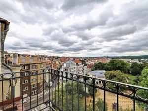 Pronájem bytu 4+kk, Praha - Vinohrady, U Havlíčkových sadů, 95 m2