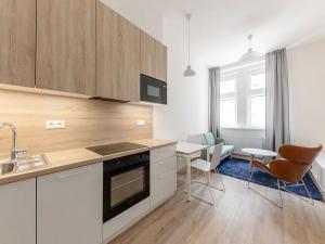 Pronájem bytu 2+kk, Praha - Bubeneč, Veletržní, 40 m2