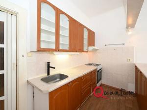 Pronájem bytu 2+kk, Praha - Holešovice, Osadní, 55 m2