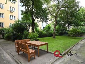 Pronájem bytu 2+kk, Praha - Holešovice, Osadní, 55 m2