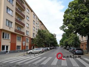 Pronájem bytu 2+kk, Praha - Holešovice, Osadní, 55 m2