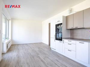 Prodej bytu 3+kk, Praha - Dolní Měcholupy, Kardausova, 74 m2