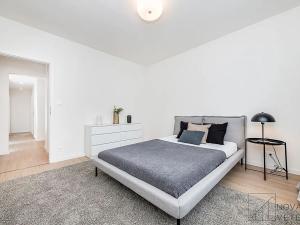 Prodej bytu 4+kk, Praha - Strašnice, Černokostelecká, 68 m2