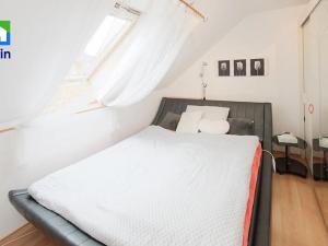 Prodej rodinného domu, Rudná, Na Skalce, 183 m2