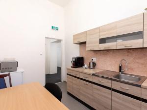 Pronájem kanceláře, Opava, Na Rybníčku, 180 m2