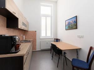 Pronájem kanceláře, Opava, Na Rybníčku, 180 m2